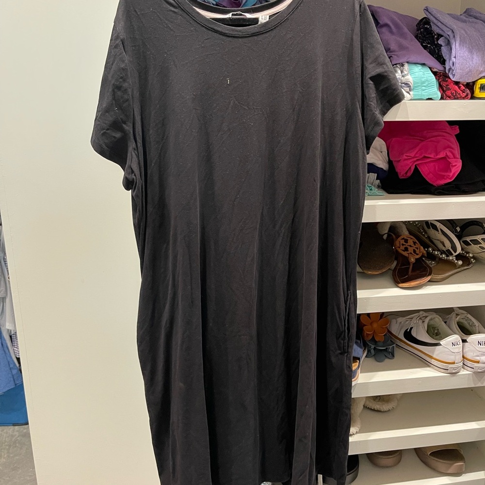 Isaac Mizrahi Black Short Sleeve Dress